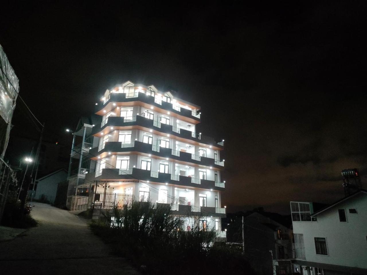 Hotel Khach San Anh Sang - Light House à Đà Lạt Extérieur photo