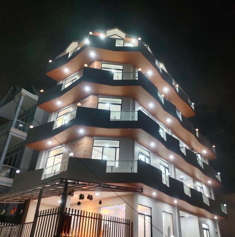 Hotel Khach San Anh Sang - Light House à Đà Lạt Extérieur photo