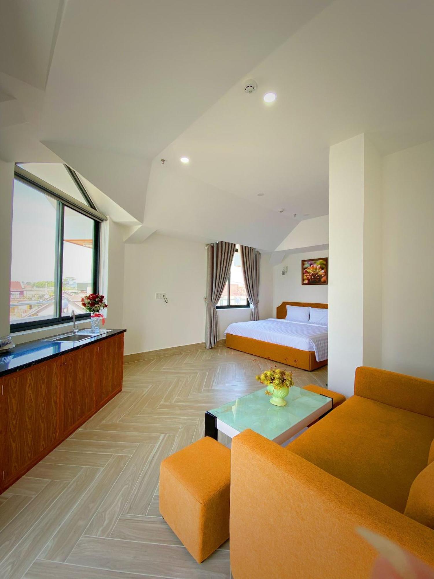 Hotel Khach San Anh Sang - Light House à Đà Lạt Extérieur photo
